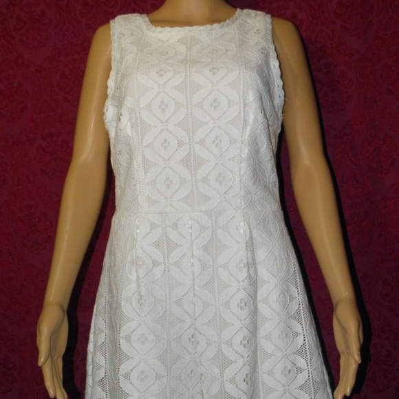 NWOT Lace Romper with Back Ties - Picture 5 of 6